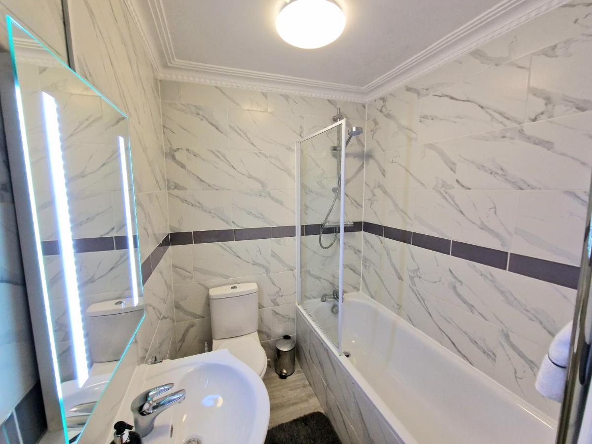 Cosy Home In Kensington - Great Location! 3 Minutes Walk To Earl'S Court Station Лондон Экстерьер фото