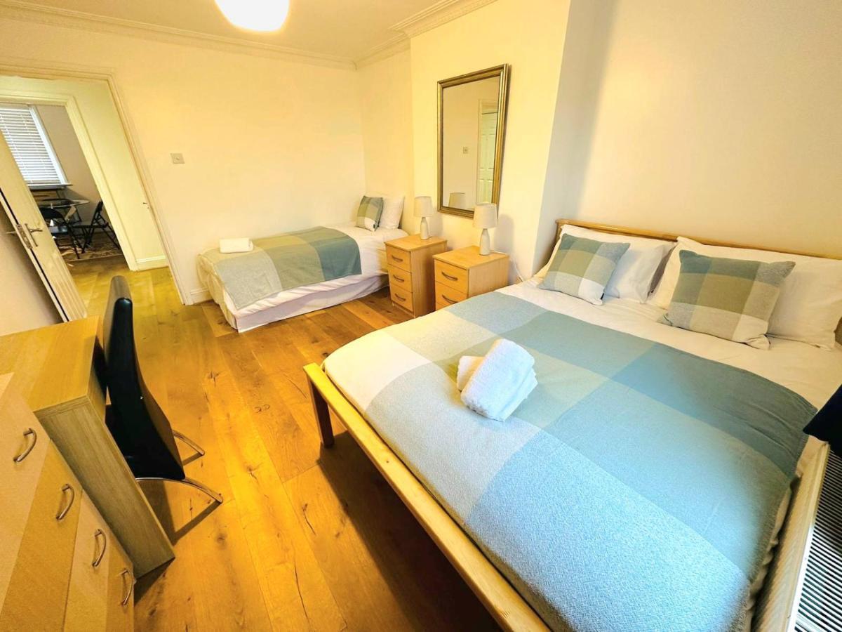 Cosy Home In Kensington - Great Location! 3 Minutes Walk To Earl'S Court Station Лондон Экстерьер фото