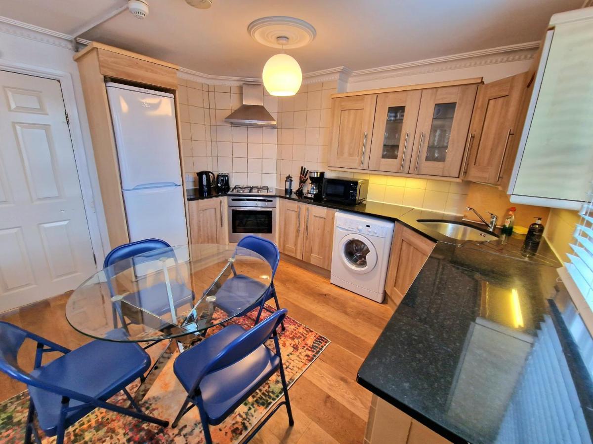 Cosy Home In Kensington - Great Location! 3 Minutes Walk To Earl'S Court Station Лондон Экстерьер фото