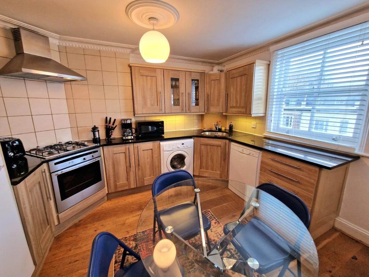 Cosy Home In Kensington - Great Location! 3 Minutes Walk To Earl'S Court Station Лондон Экстерьер фото
