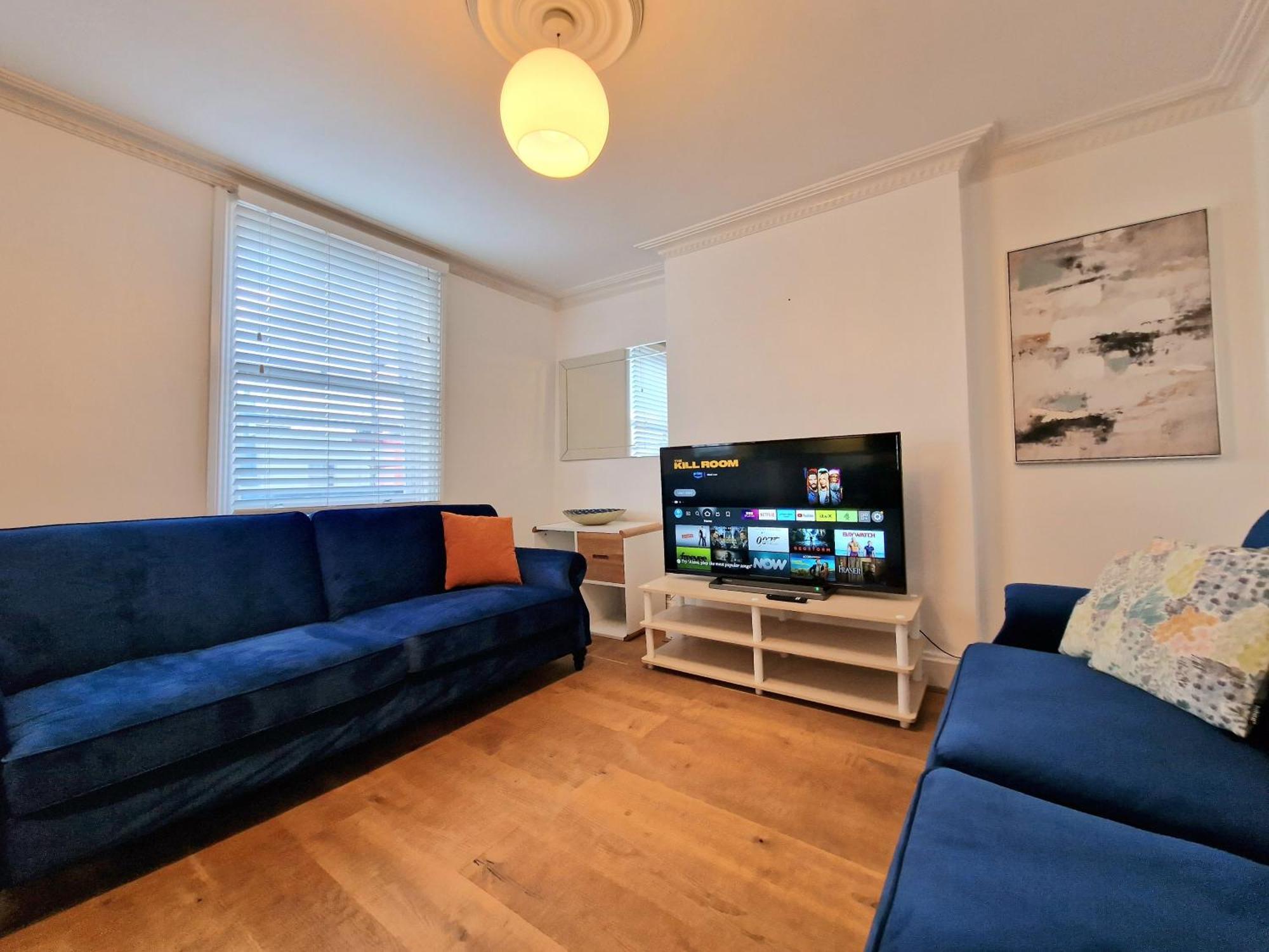 Cosy Home In Kensington - Great Location! 3 Minutes Walk To Earl'S Court Station Лондон Экстерьер фото